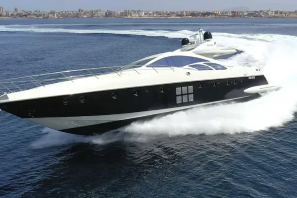 Azimut_86S_yacht_charter 10