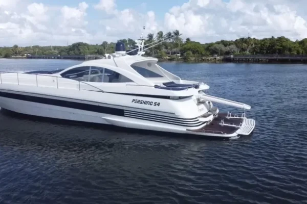 Pershing_54_yacht_charter 1