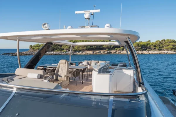 Lagoon_78_yacht_charter