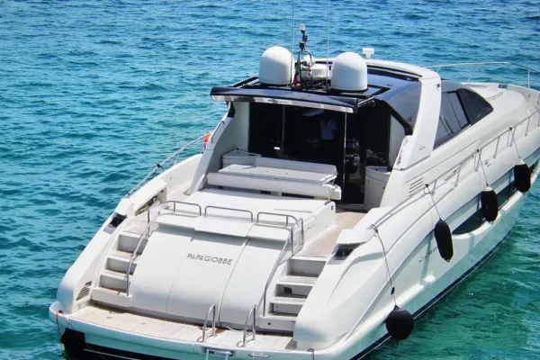 Riva_Ego_Super_68_Yacht_Charter 6