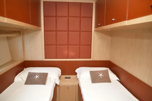 Riva_Ego_Super_68_Yacht_Charter 8